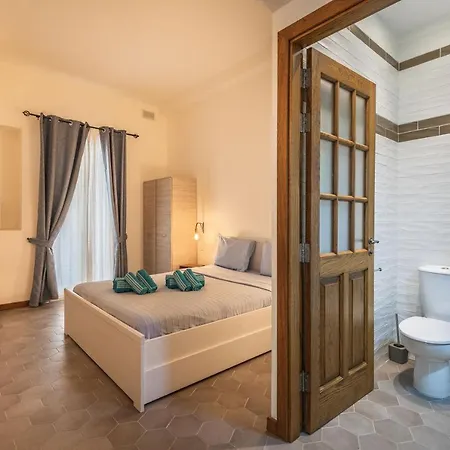 Valletta Two Bedroom Apartment Close To The Sea Exterior photo