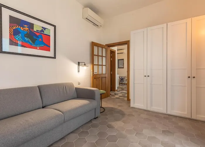 Valletta Two Bedroom Apartment Close To The Sea